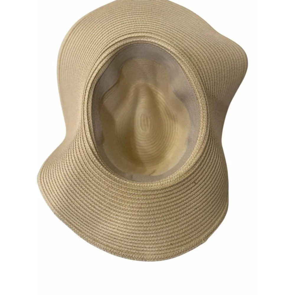 NWT Wide brim straw hat for summer
